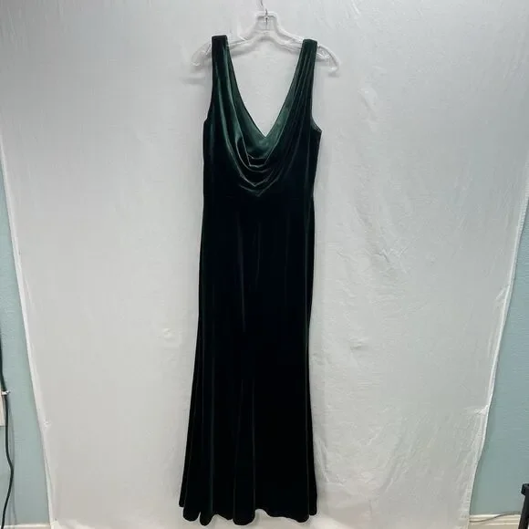 Revelry Dakota Emerald Cowl Back Velvet Dress Size 14 Gown Lined Prom